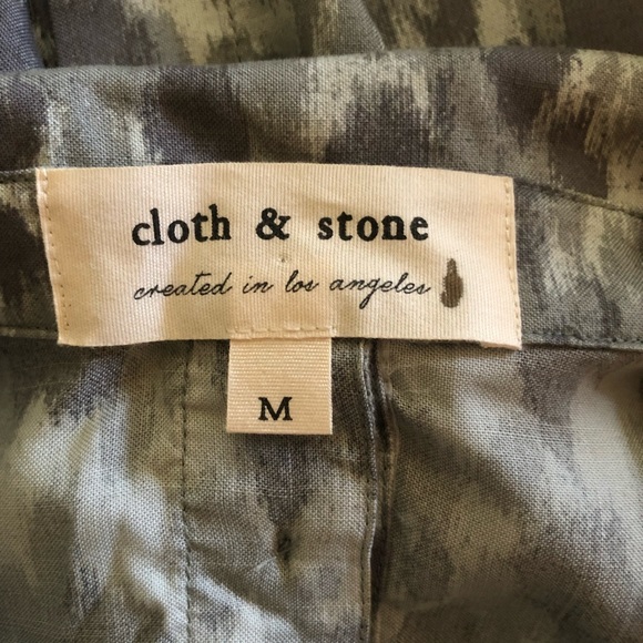 Cloth & Stone Taping Leopard Print Top Size Medium Split Back Sleeveless - Picture 4 of 4